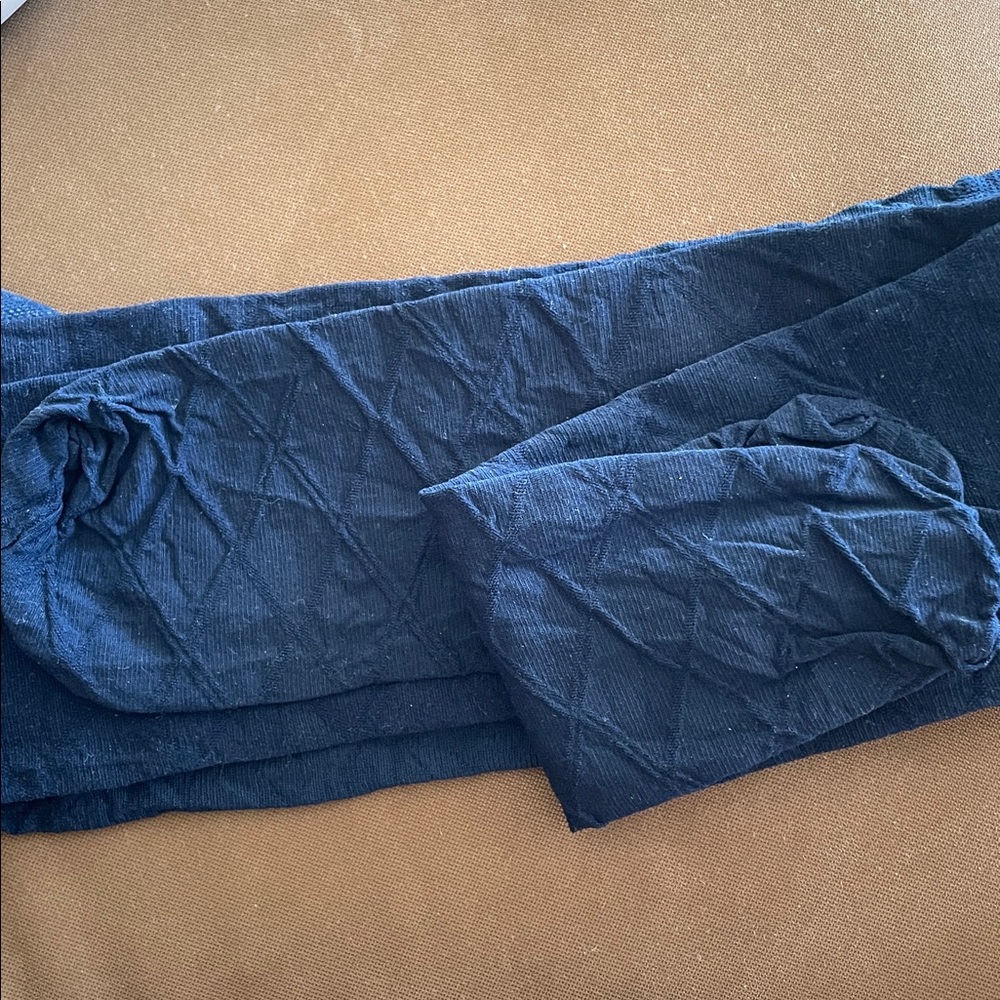 NWOT: Fashion Pattern Textured Navy Blue Winter Tights โข NEW - Picture 3 of 10